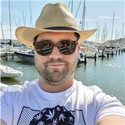 Insegnante tedesco e inglese offre lezioni private per adulti e bambini.
Anche offre lezioni private di conversazione